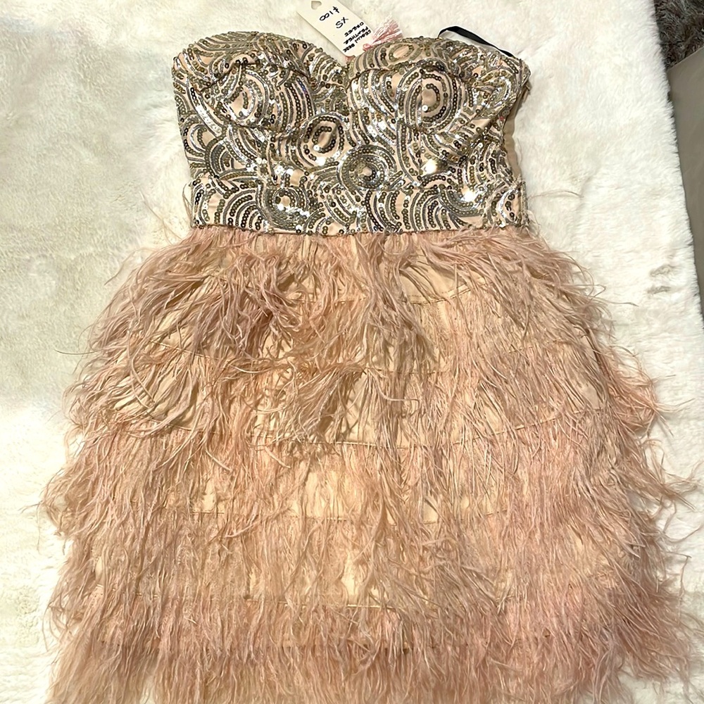Cute New Years sequin feather dress xs